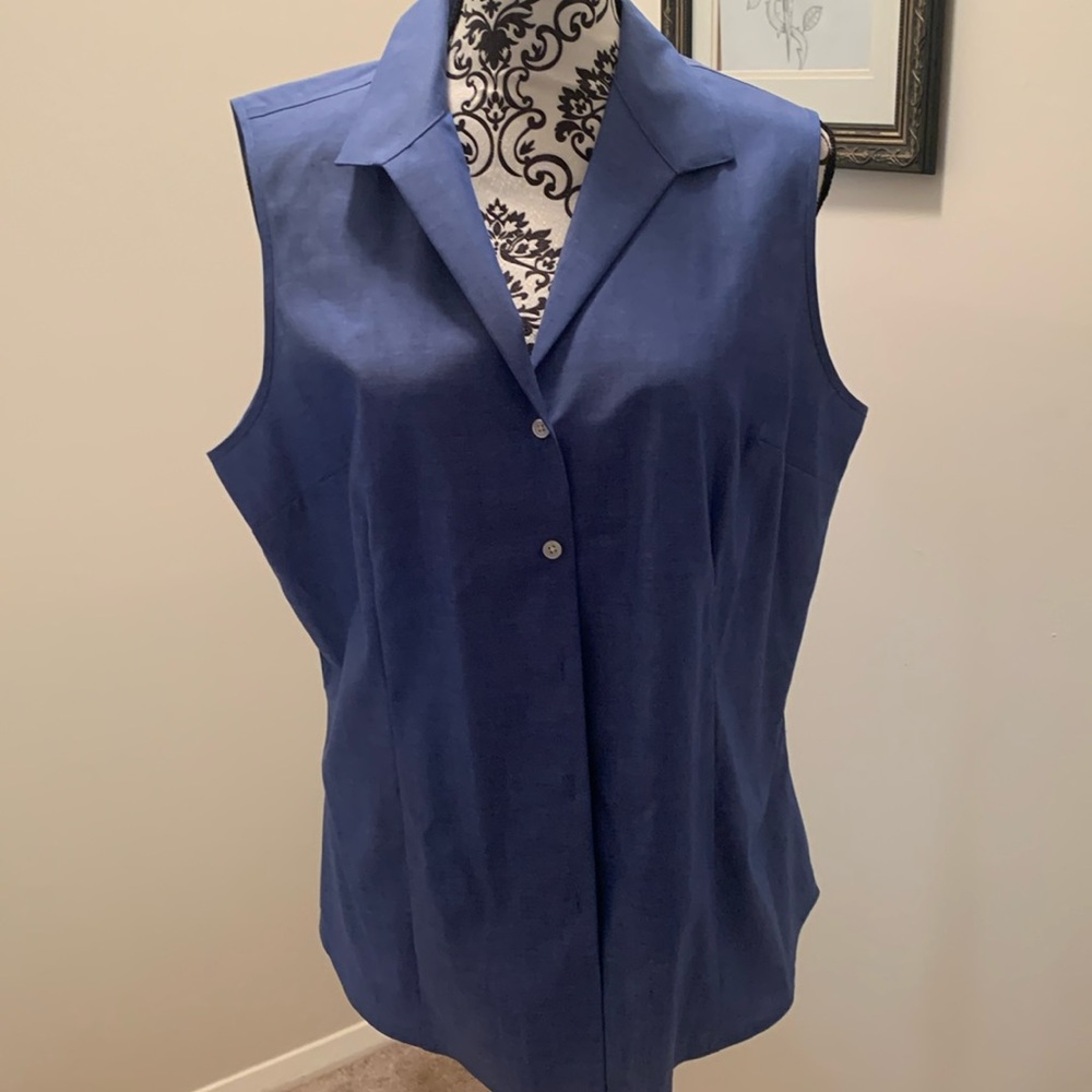Jones New York sleeveless blouse
